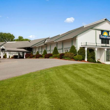 Days Inn By Wyndham Shelburne/Burlington Екстериор снимка